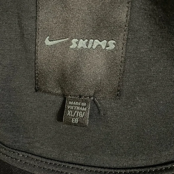 NikeSkims Matte Tricot Oversized Track Jacket Full Zip, Obsidian Black Size XL